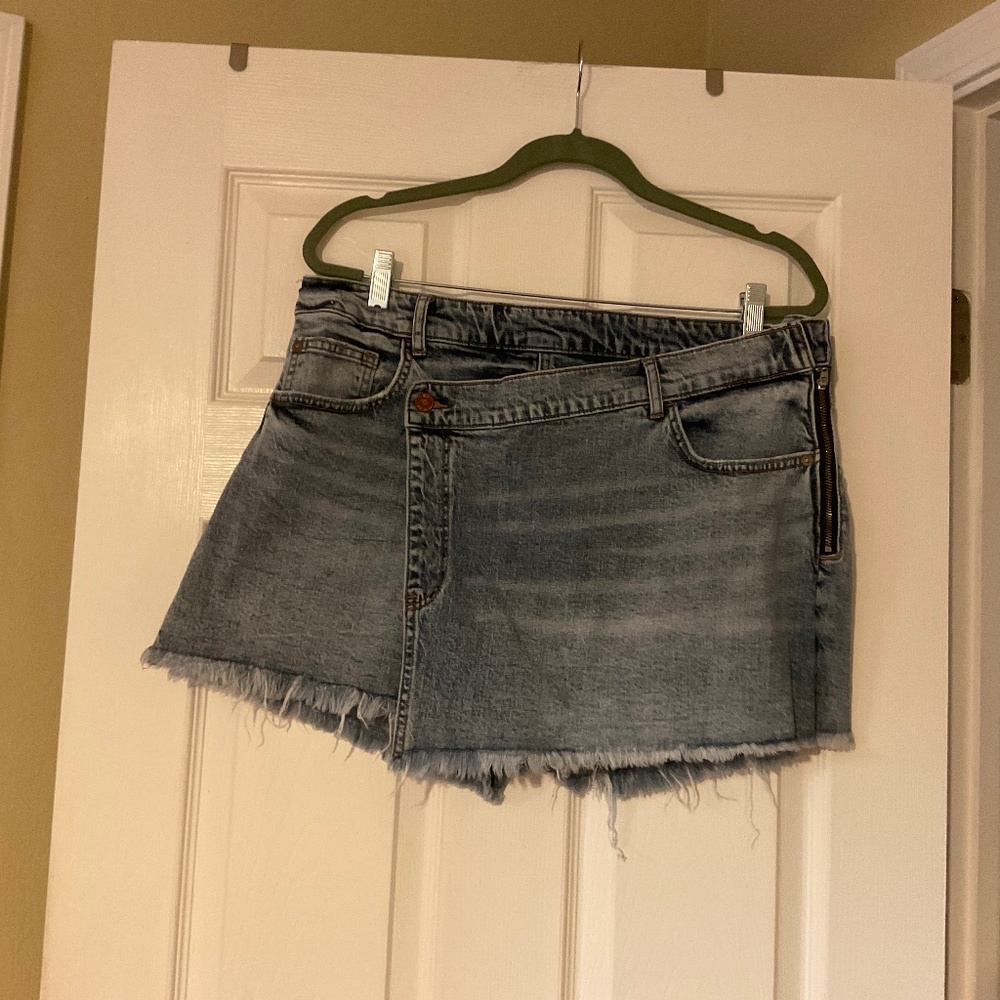 Anthropologie Pilcro Denim Skort - Size 32